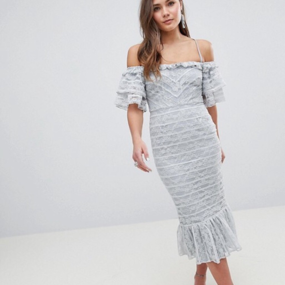 Midi lace dress